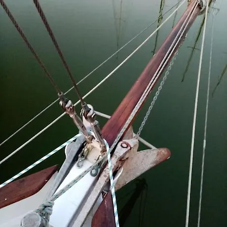 Superbe Vieux Greement A La Rochelle