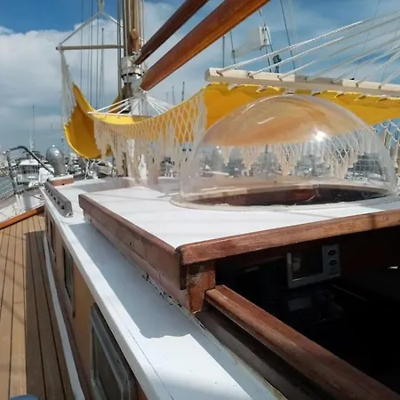 Botel Superbe Vieux Greement A La Rochelle La Rochelle (Charente-Maritime)