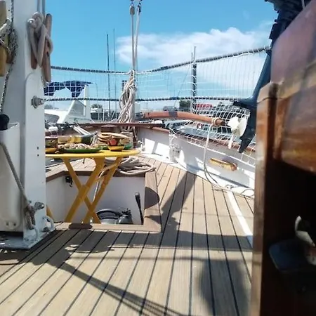 Superbe Vieux Greement A La Rochelle Botel La Rochelle (Charente-Maritime)